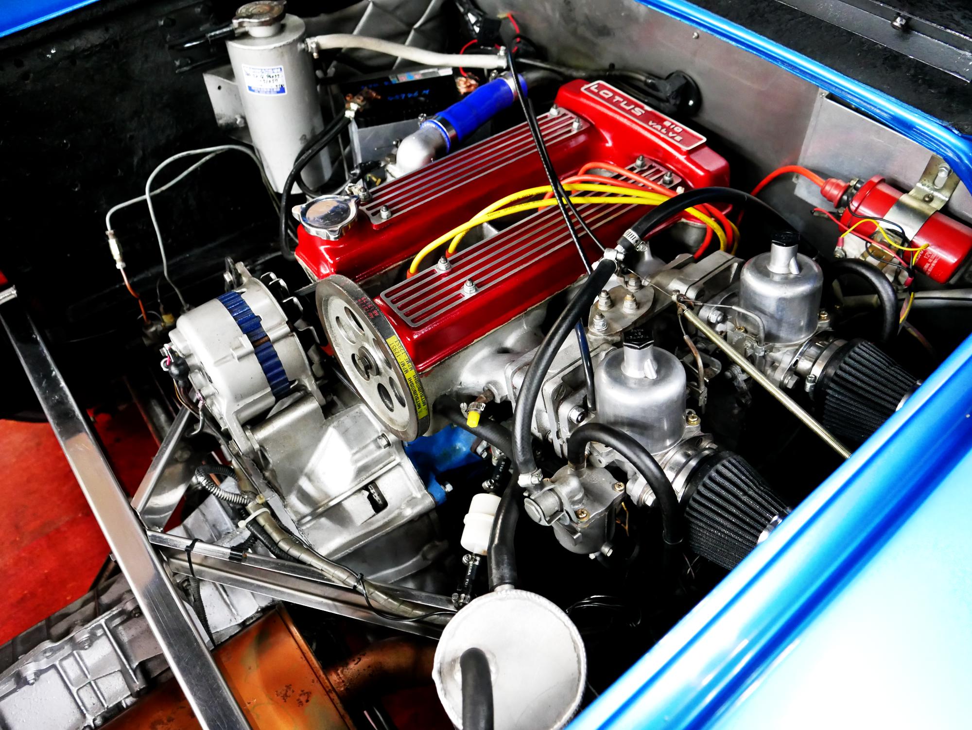 ロータス twin cam タペットカバー 108cm 車輌重量：730kg 定員 