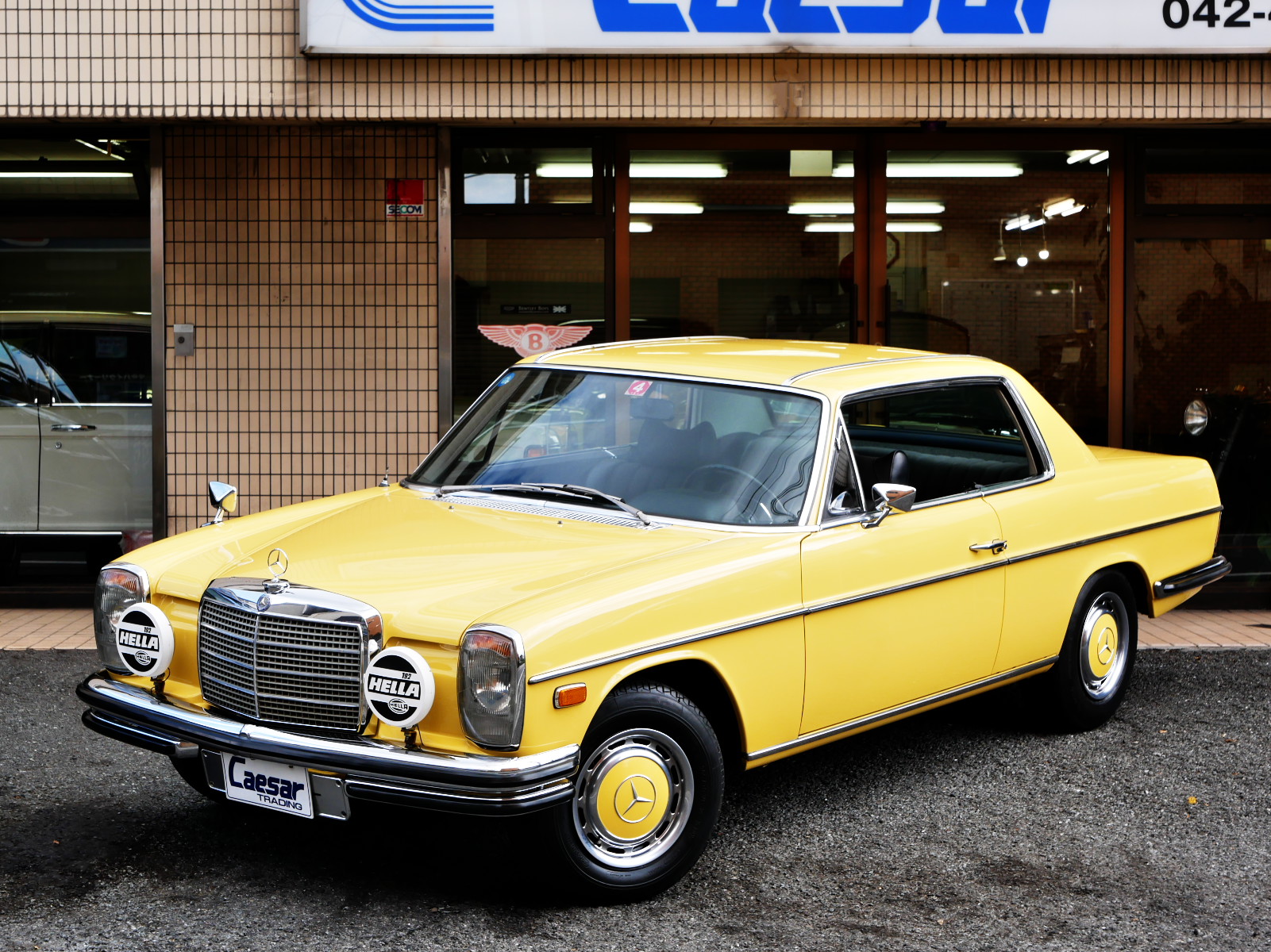 w114.280ce リアドアガラスモール 最終型縦目 オールドメルセデス 